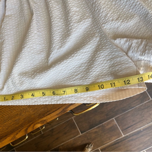 Vuori Villa Textired Short - Milkweed - Women’s Size Small - Picture 14 of 14